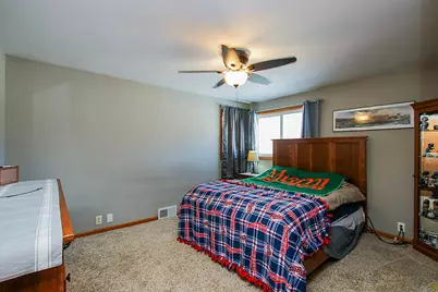 6 5th Avenue NE, Hutchinson, MN 55350 - Photo 14