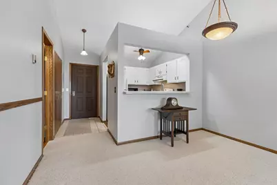 7631 Edinborough Way #5216, Edina, MN 55435 - Photo 14