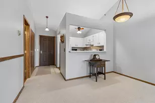 7631 Edinborough Way, Edina, MN 55435 - Photo 14