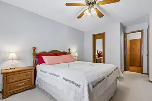 7631 Edinborough Way, Edina, MN 55435 - Photo 18