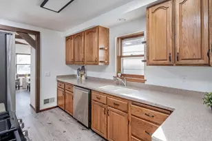 8849 Columbus Ave S, Bloomington, MN 55420 - Photo 14