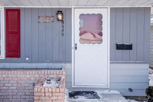 8849 Columbus Ave S, Bloomington, MN 55420 - Photo 4