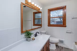 8849 Columbus Ave S, Bloomington, MN 55420 - Photo 28