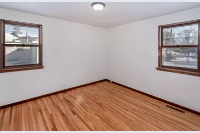 8849 Columbus Avenue S, Bloomington, MN 55420 - Photo 24