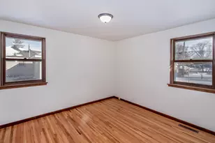 8849 Columbus Ave S, Bloomington, MN 55420 - Photo 24