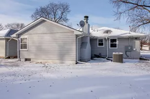 8849 Columbus Ave S, Bloomington, MN 55420 - Photo 50