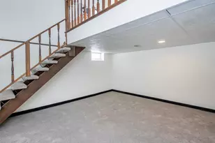 8849 Columbus Ave S, Bloomington, MN 55420 - Photo 38