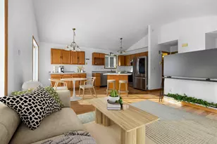 1941 57th Ave S, Fargo, ND 58104 - Photo 4