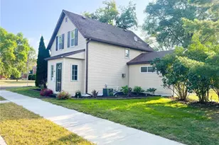 401 4th St SE, Little Falls, MN 56345 - Photo 8