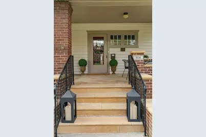806 4th Street SW, Rochester, MN 55902 - Photo 2