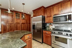 806 4th St SW, Rochester, MN 55902 - Photo 16