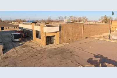 207 Main St E, Pipestone, MN 56164 - Photo 1