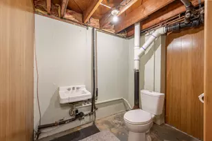 414 9th St NE, Chisholm, MN 55719 - Photo 24