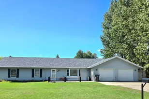 601 4th St NW, Twin Valley, MN 56584 - Photo 2