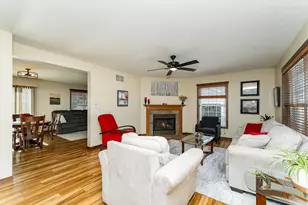 1310 Lone Pine Dr SW, Rochester, MN 55902 - Photo 6