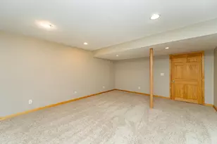 1310 Lone Pine Dr SW, Rochester, MN 55902 - Photo 30