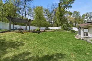300 Trappers Pass, Chanhassen, MN 55317 - Photo 26