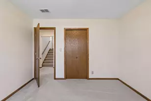 3277 Greenbrier St, Vadnais Heights, MN 55127 - Photo 18