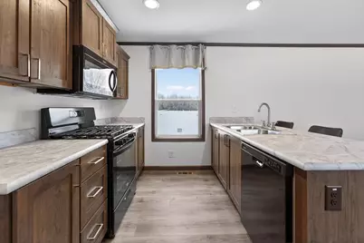 153 2nd Street SW, Henriette, MN 55036 - Photo 8