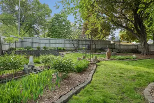 5929 Queen Ave S, Minneapolis, MN 55410 - Photo 38