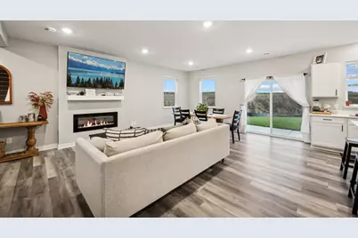 1057 Stone Creek Drive, Jordan, MN 55352 - Photo 6