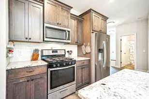 592 Shoreview Ln, Norwood Young America, MN 55397 - Photo 6