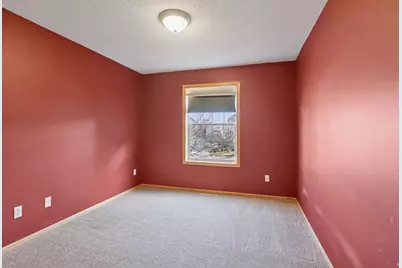 4905 Narcissus Lane N, Plymouth, MN 55446 - Photo 22
