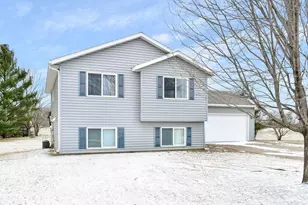 140 Red School Ln, Kellogg, MN 55945 - Photo 1