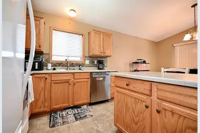 140 Red School Lane, Kellogg, MN 55945 - Photo 10