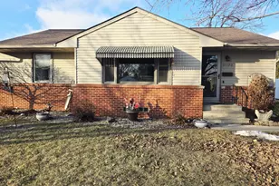 2109 4th Ave SE, Austin, MN 55912 - Photo 1