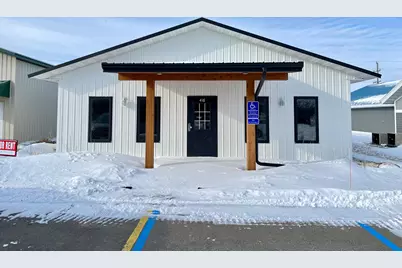 416 S Lake Avenue, Battle Lake, MN 56515 - Photo 2