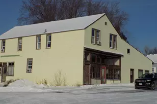 913 Gary St, Calumet, MN 55716 - Photo 2