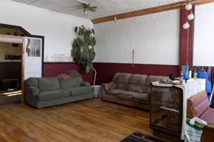 913 Gary St, Calumet, MN 55716 - Photo 4