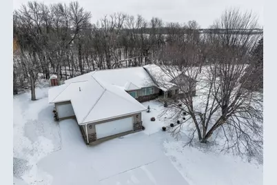 304 Lynsee Lane, Montevideo, MN 56265 - Photo 6