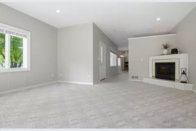 304 Lynsee Lane, Montevideo, MN 56265 - Photo 10