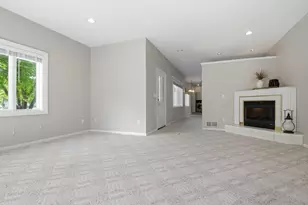 304 Lynsee Ln, Montevideo, MN 56265 - Photo 10