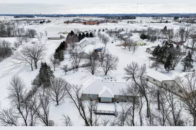 304 Lynsee Lane, Montevideo, MN 56265 - Photo 6