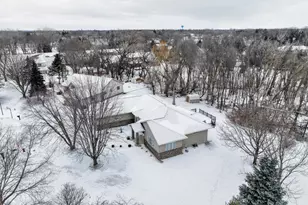 304 Lynsee Ln, Montevideo, MN 56265 - Photo 6