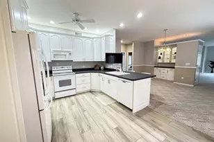 304 Lynsee Ln, Montevideo, MN 56265 - Photo 16