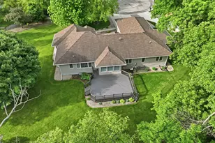 304 Lynsee Ln, Montevideo, MN 56265 - Photo 2