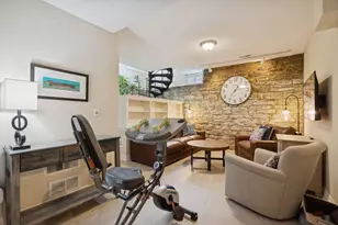 47 St Albans St N, Saint Paul, MN 55104 - Photo 32