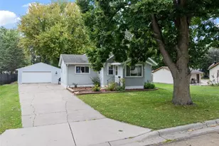 1212 S Grove Ave, Owatonna, MN 55060 - Photo 1