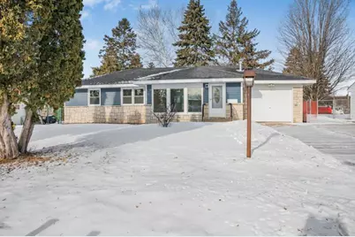 541 Manor Drive NE, Spring Lake Park, MN 55432 - Photo 2