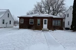 655 4th Ave, Mountain Lake, MN 56159 - Photo 1