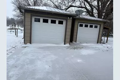 655 4th Avenue, Mountain Lake, MN 56159 - Photo 2