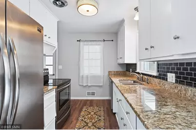 1084 Edgewater Avenue, Shoreview, MN 55126 - Photo 10