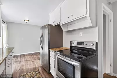 1084 Edgewater Avenue, Shoreview, MN 55126 - Photo 12