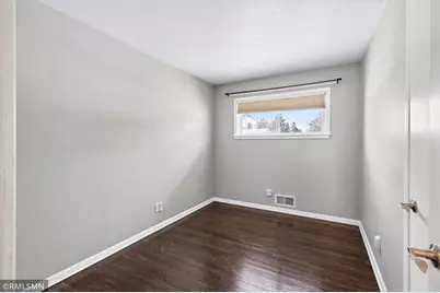 1084 Edgewater Avenue, Shoreview, MN 55126 - Photo 16