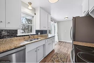 1084 Edgewater Avenue, Shoreview, MN 55126 - Photo 14