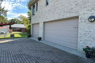 410 W Lake Dr, Detroit Lakes, MN 56501 - Photo 2